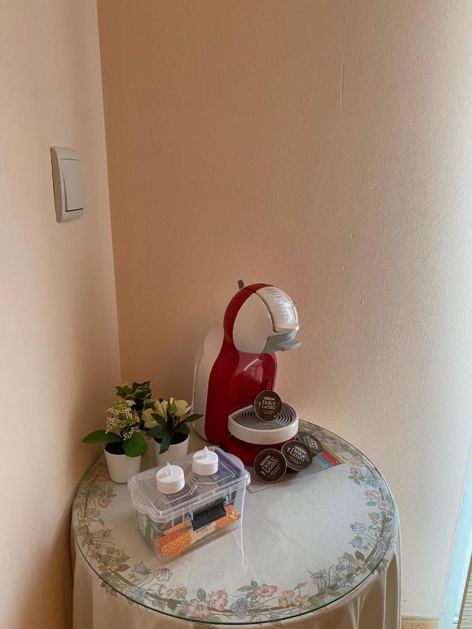 Comfortable Guest Room With Balcony Beniarjo Bagian luar foto